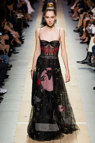 Look 63